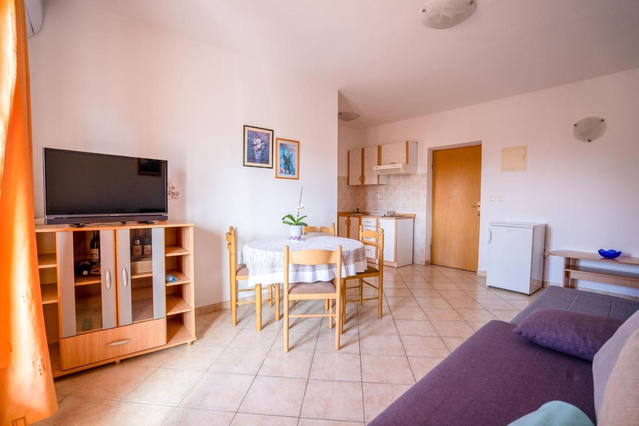 Apartments Valentin Privlaka  Exteriör bild